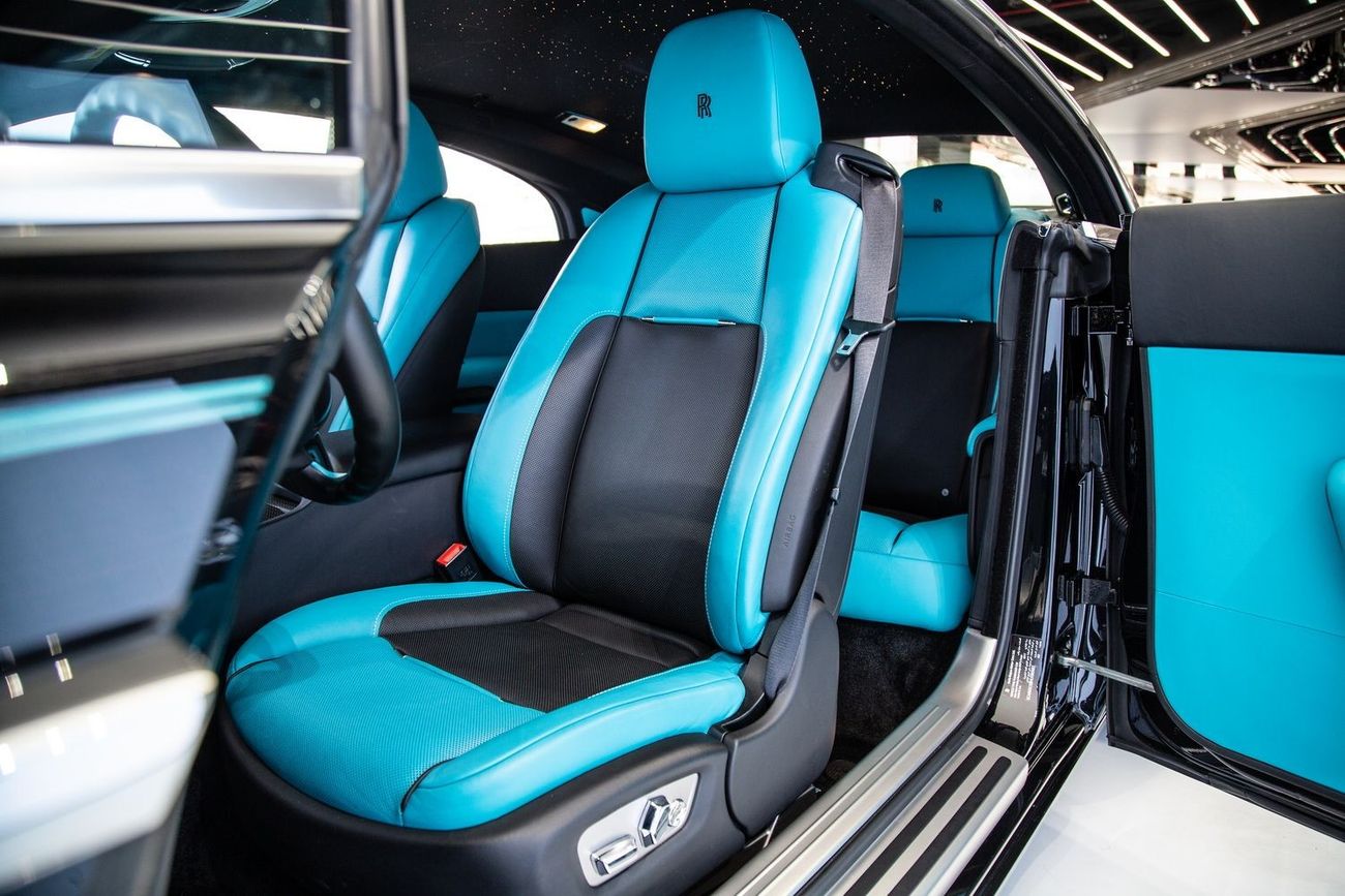 رولز رويس واريث بلاك بادج