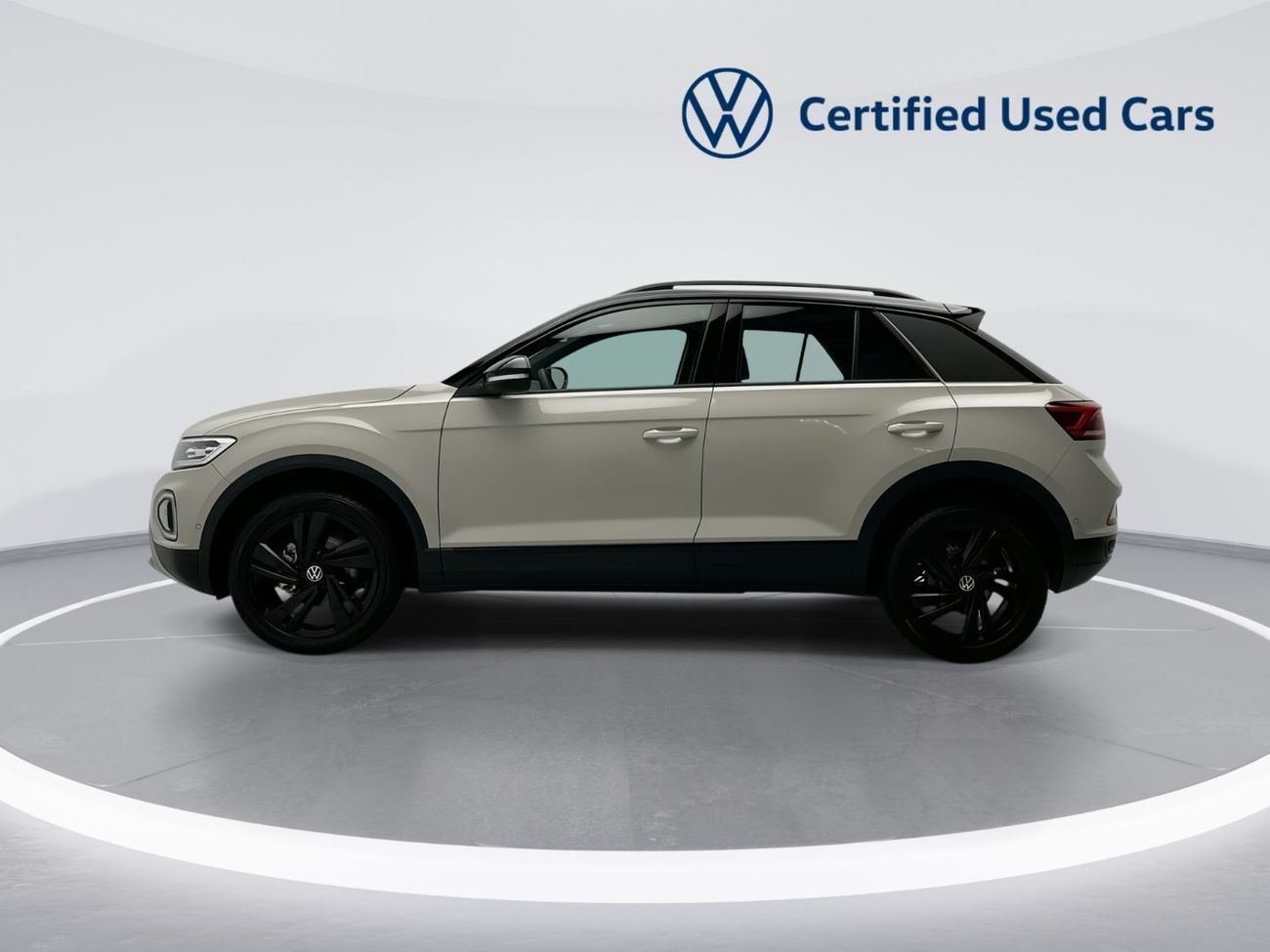 Volkswagen T-ROC Style 1.4L Style without Sunroof w/ Black Style (Ref#34595) / 27,100 AED SAVINGS from New Car