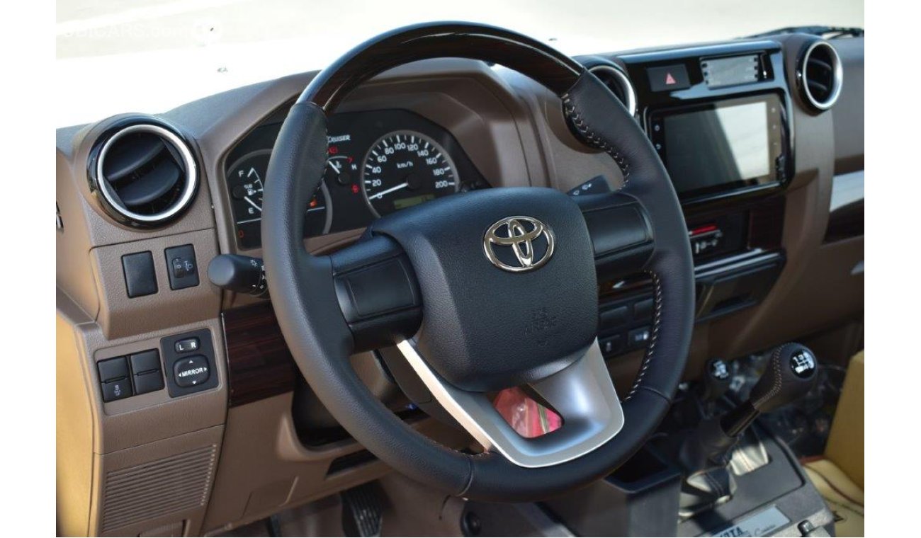 Toyota Land Cruiser Pick Up 79 LX