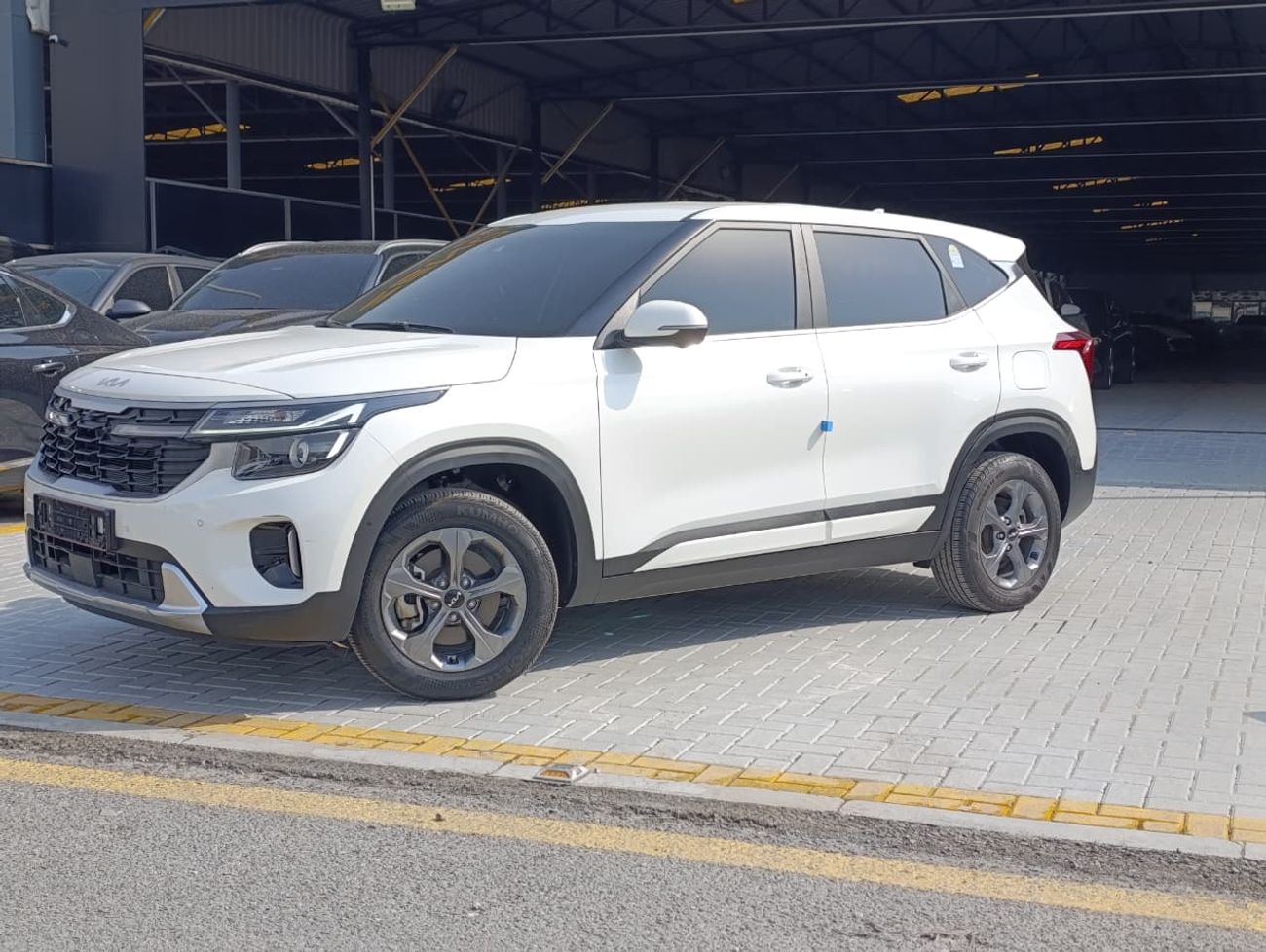 كيا سيلتوس LX 1.6L