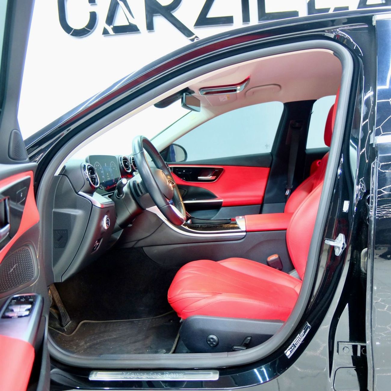 مرسيدس بنز C 200 AED 2,644 P.M l 0% Down Payment l Mercedes-Benz C200 l Excellent Condition