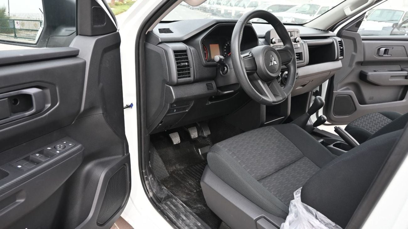 Mitsubishi L200 GL DIESEL - BASIC OPTION, MANUAL TRANSMISSION , MODEL 2026