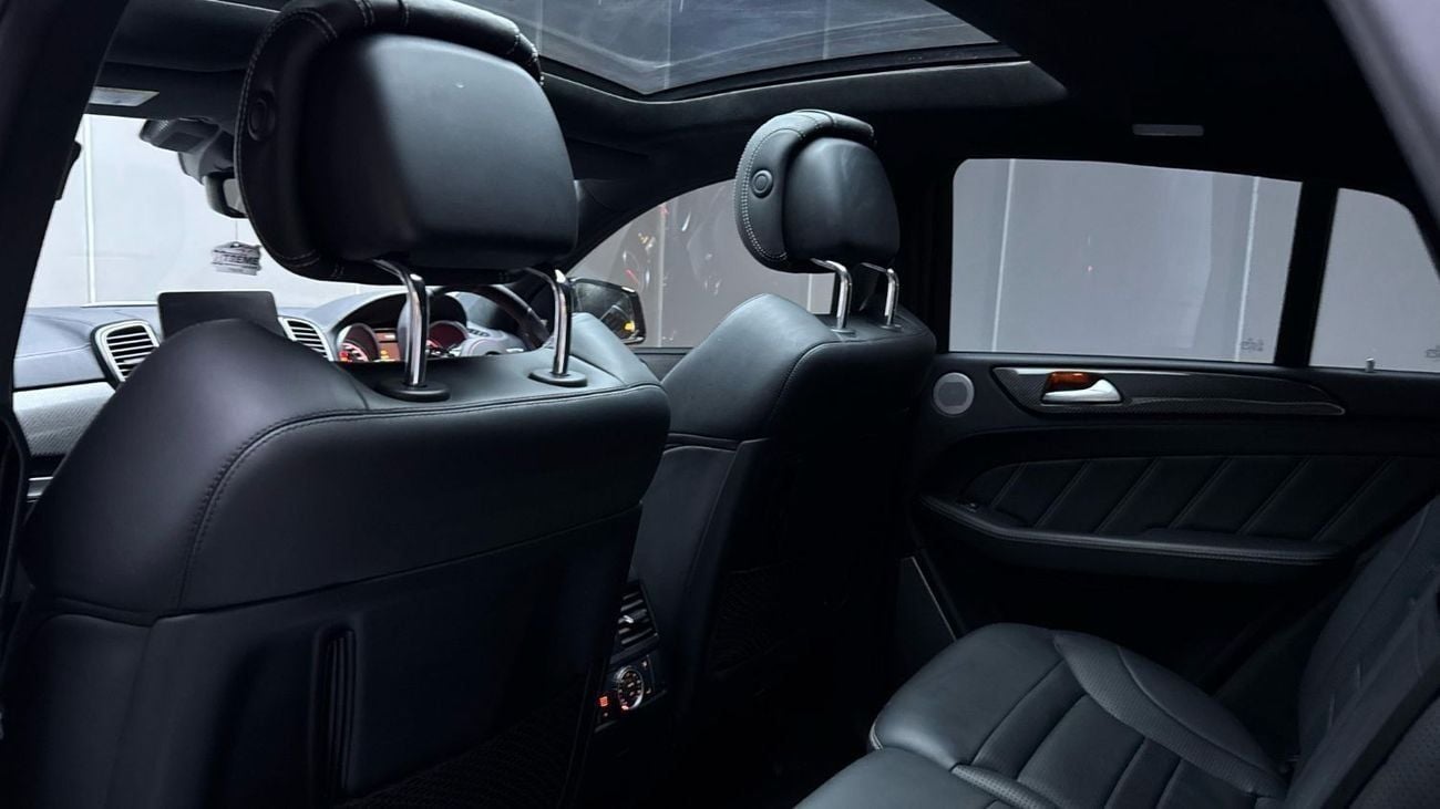 مرسيدس بنز GLE 63 AMG S PETROL 4.0 LITER ,RIGHT HAND DRIVE