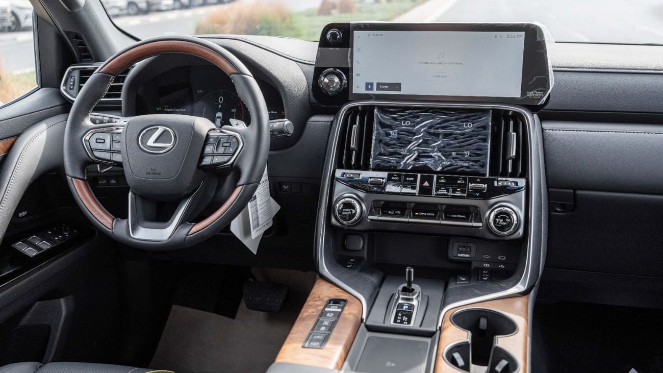 Lexus LX 700h 2026 Lexus LX700h VIP 3.5L AT Hybrid (Black-Black)
