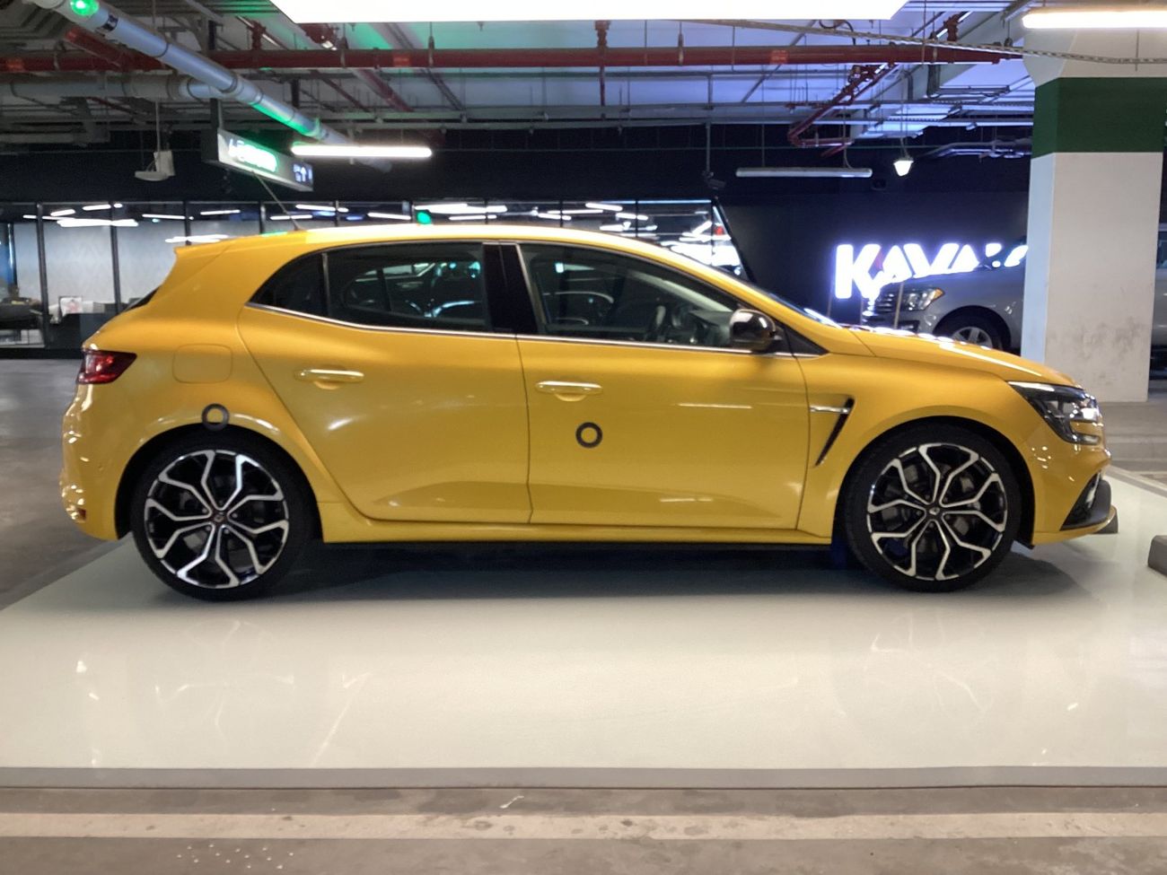 جيب جراند شيروكي Laredo | شامل الضمان | 0 ﺪﻔﻋﺓ ﺃﻮﻟﻯ