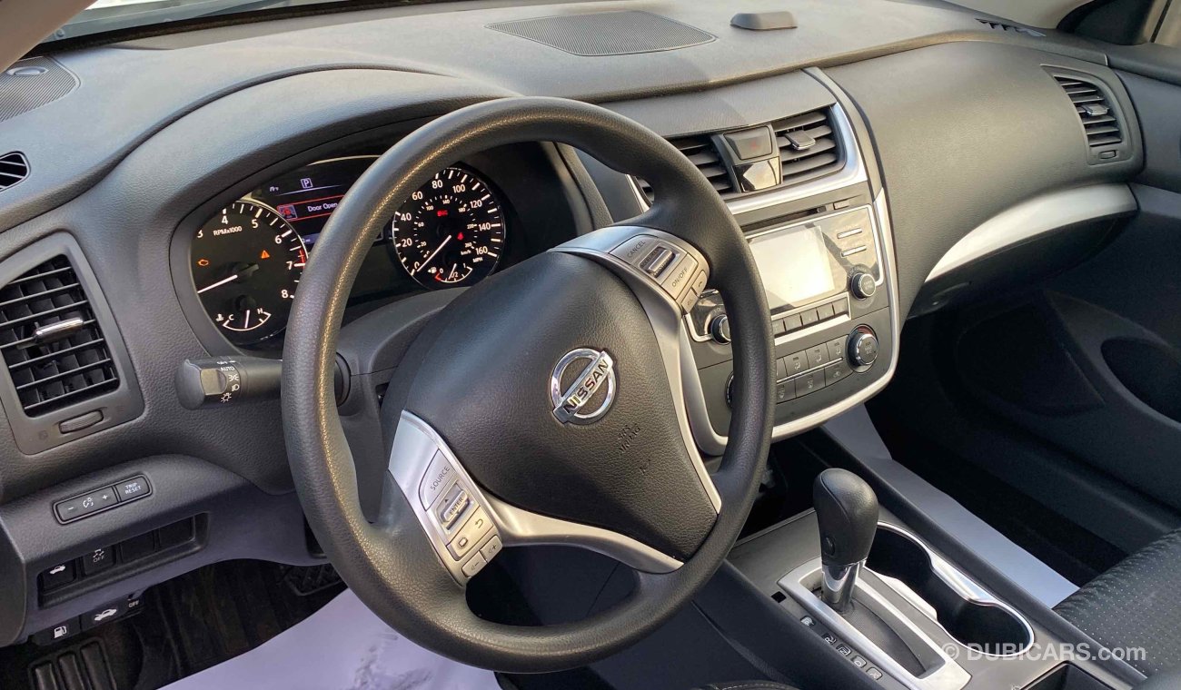 Nissan Altima بدون صبغ