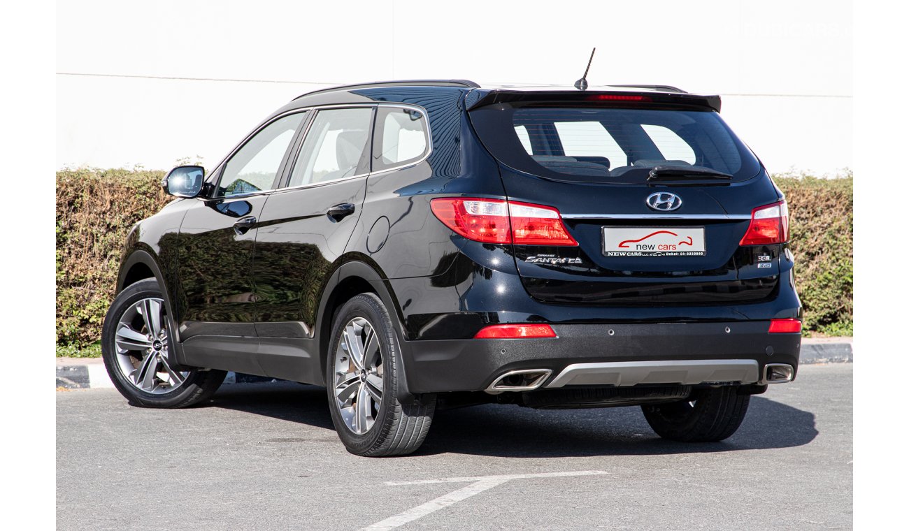 Hyundai Grand Santa Fe ASSIST AND FACILITY IN DOWN PAYMENT - 1080 AED/MONTHLY - 1 YEAR WARRANTY UNLIMITED KM AVAILABLE