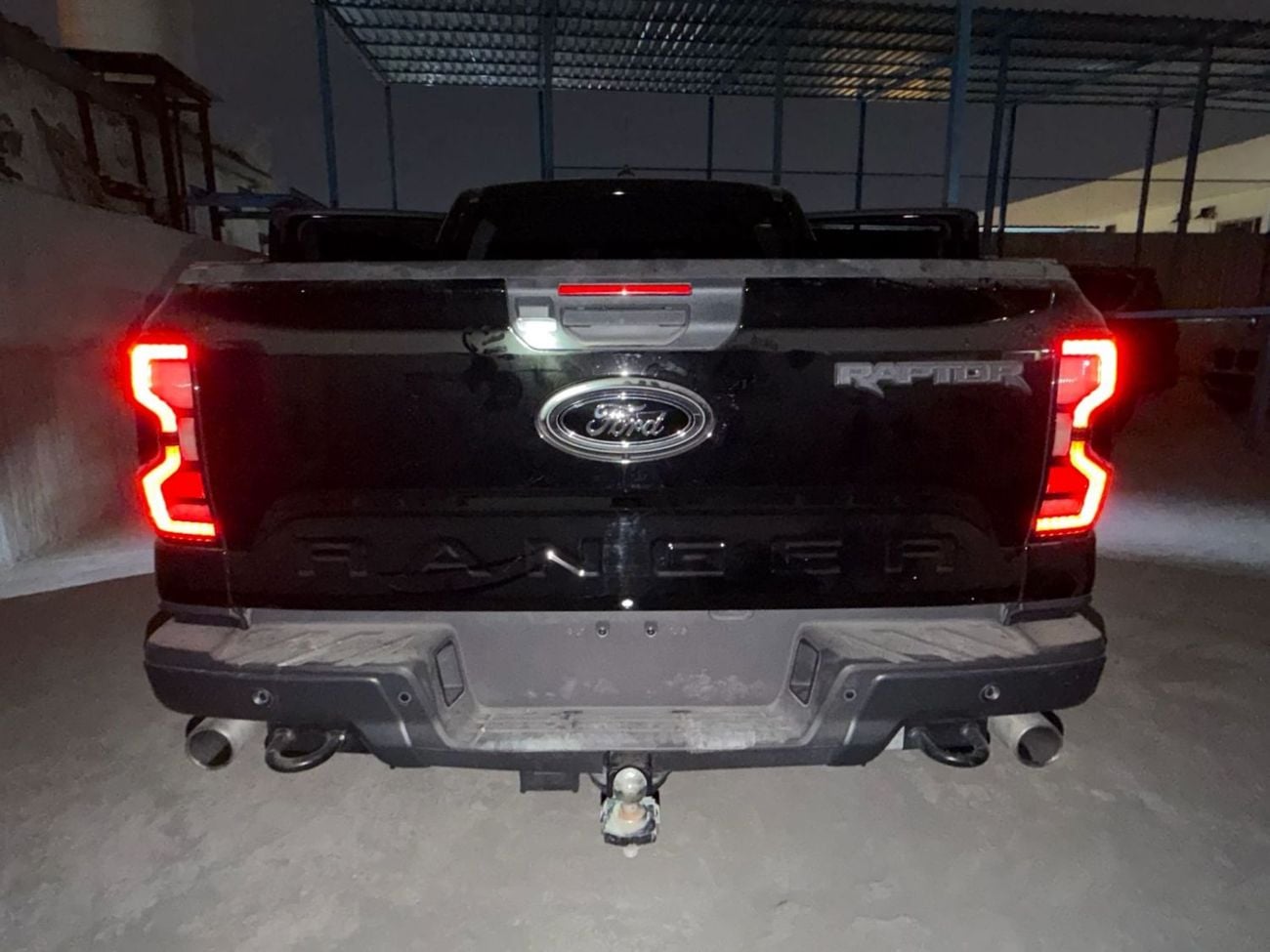 Ford Ranger Raptor exclusive package :black rhino wheels ,electric bed cover