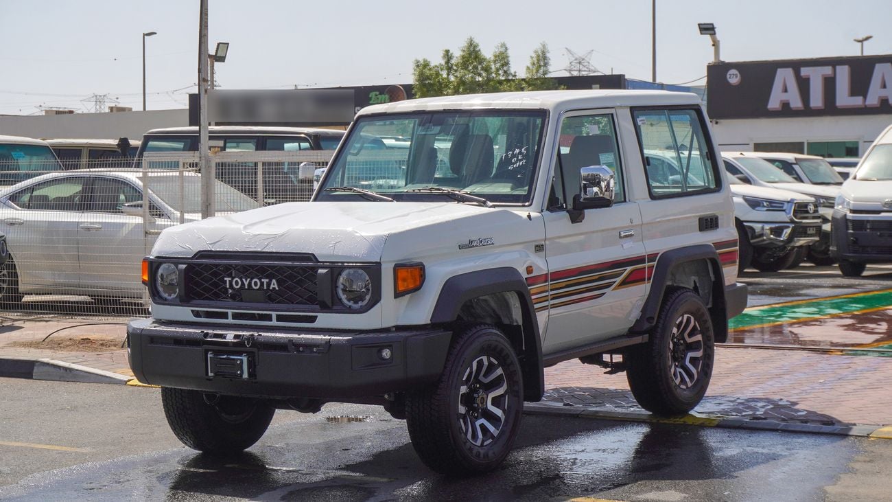 Toyota Land Cruiser 70 4.0L V6 Oman Specs