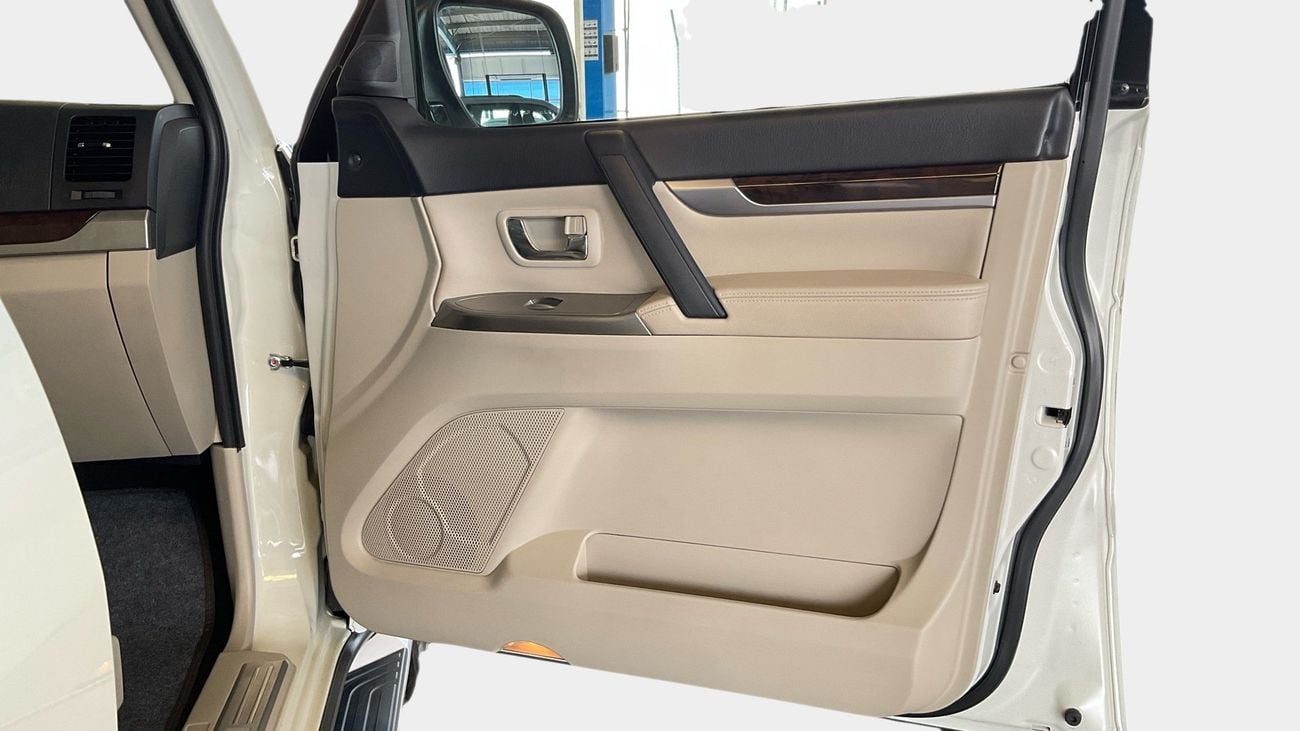 Mitsubishi Pajero GLS Highline 3.8L (274 HP) GLS Highline | Guaranteed Warranty | 0 Down Payment