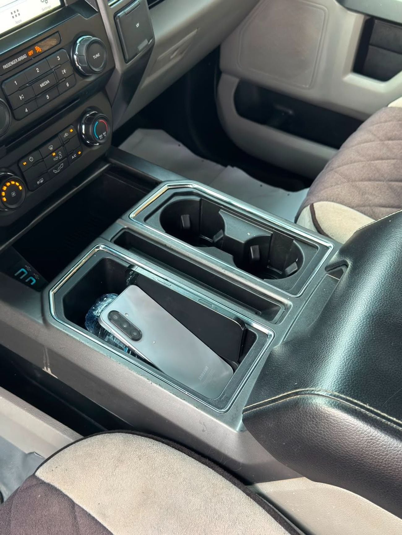 فورد F 150 FX4 CREW CAB PLATINUM LUX PK