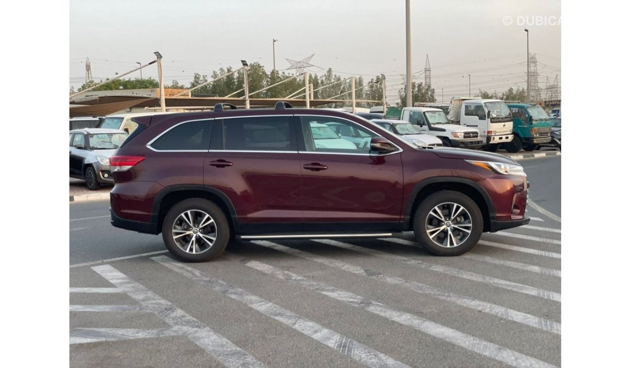 تويوتا هايلاندر *Offer*2019 Toyota Highlander LE 2.7L V4 / Export only