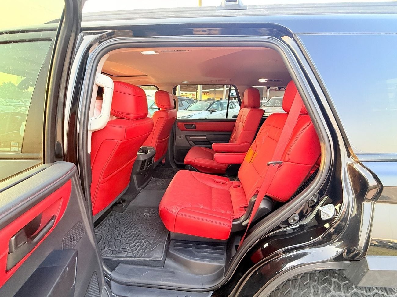 تويوتا سيكويا