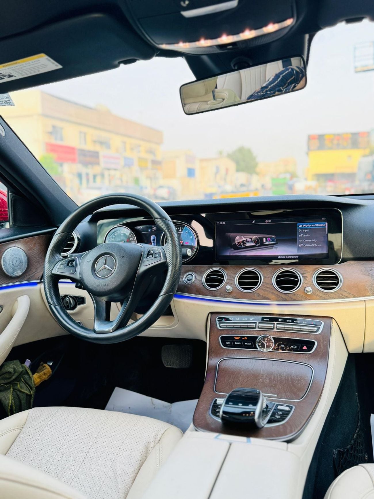 Mercedes Benz E300 AVANTGARDE SPORT