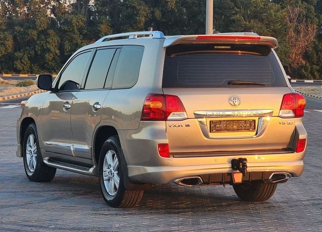 Toyota Land Cruiser GXR 4.6L