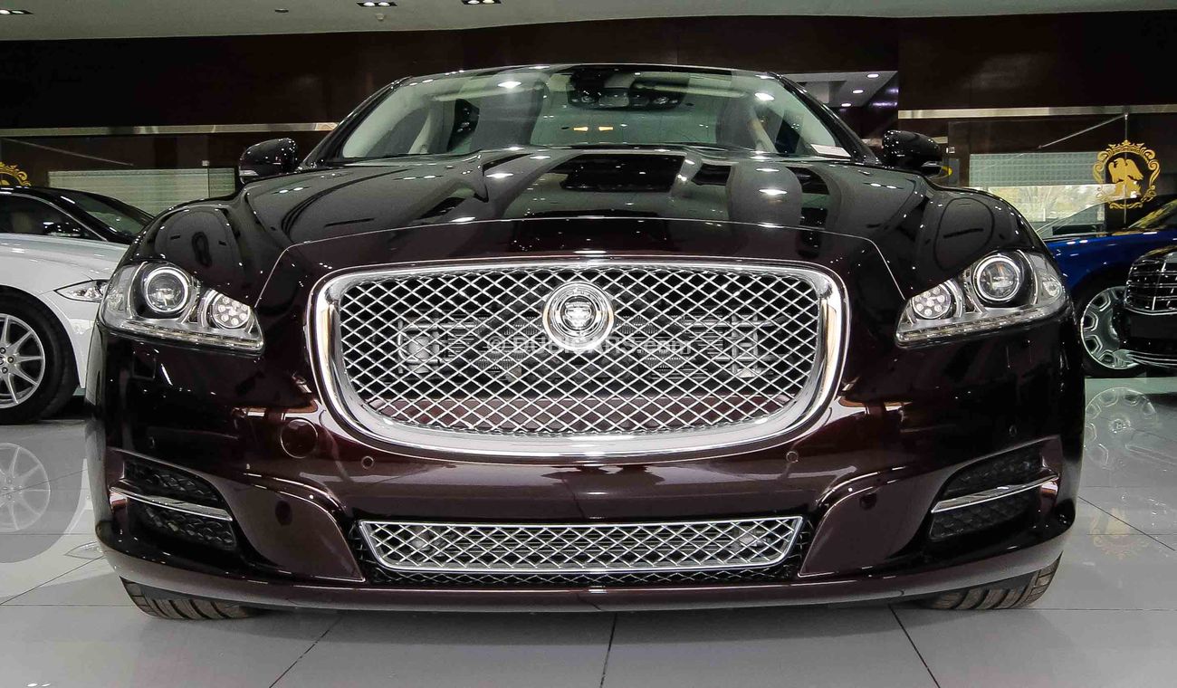 Jaguar XJ L with 3.0 Badge