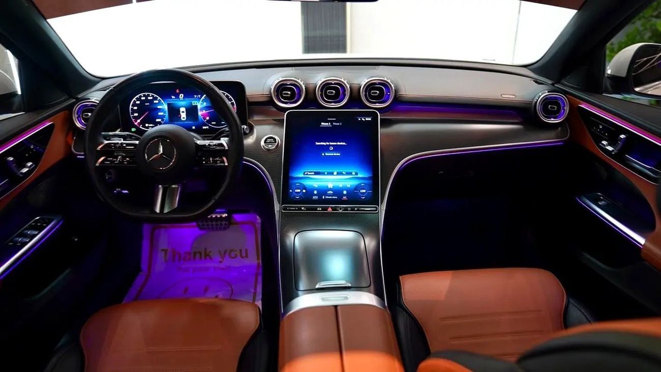 مرسيدس بنز C 200 AMG ELITE MERCEDES C200 || SERVICE CONTRACT || TOP RANGE || GCC || LUXURY || ACCIDENTS FREE || F.S.H