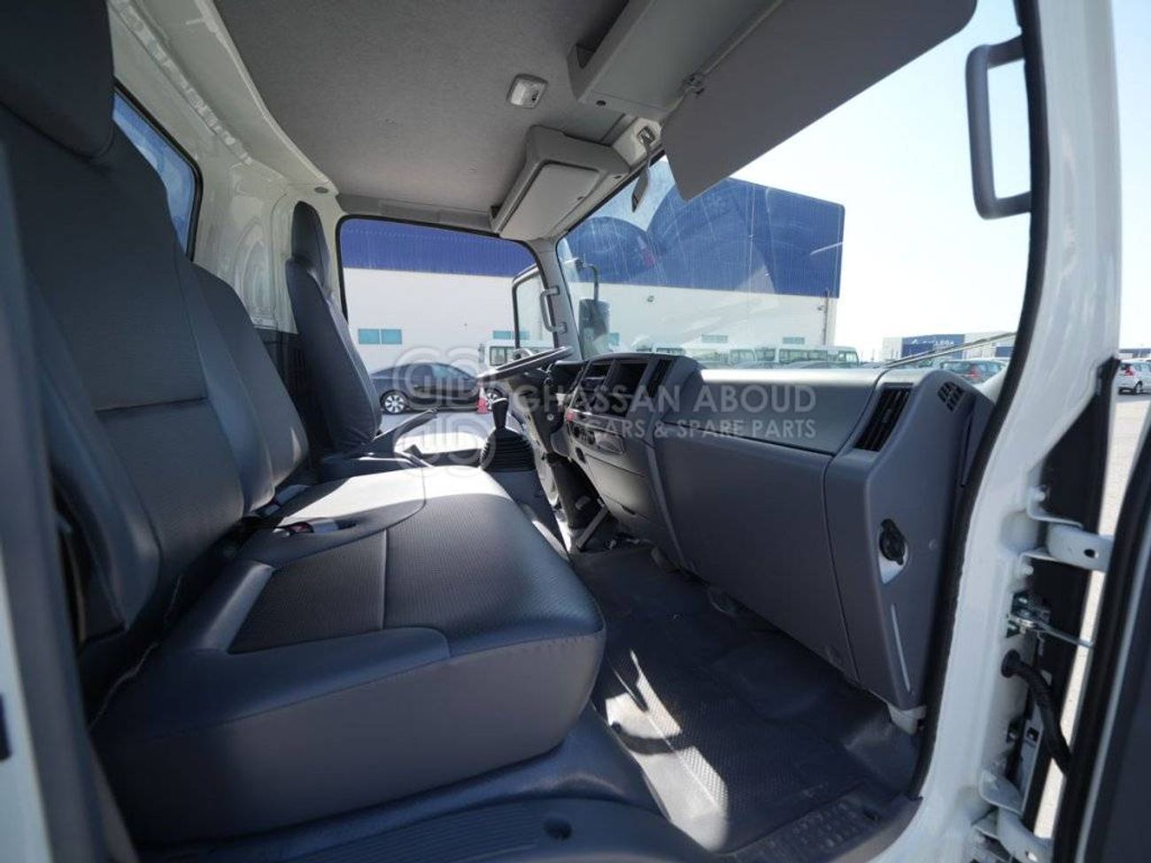 إيسوزو NPR ISUZU NPR 85H STANDARD CHASSIS PAYLOAD 4.2 TON APPROX SINGLE CAB WITH A/C 4X2 LIGHT DUTY MY2024