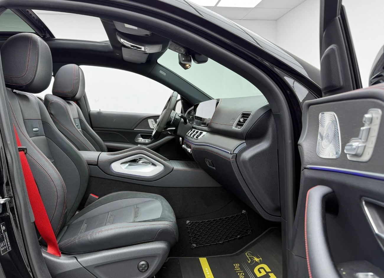 Mercedes-Benz GLE 53 AMG Coupe 4MATIC+  2021 Mercedes Benz GLE53 AMG 4MATIC Coupe, Warranty, Fully Loaded, Low Km, Excellent Condit