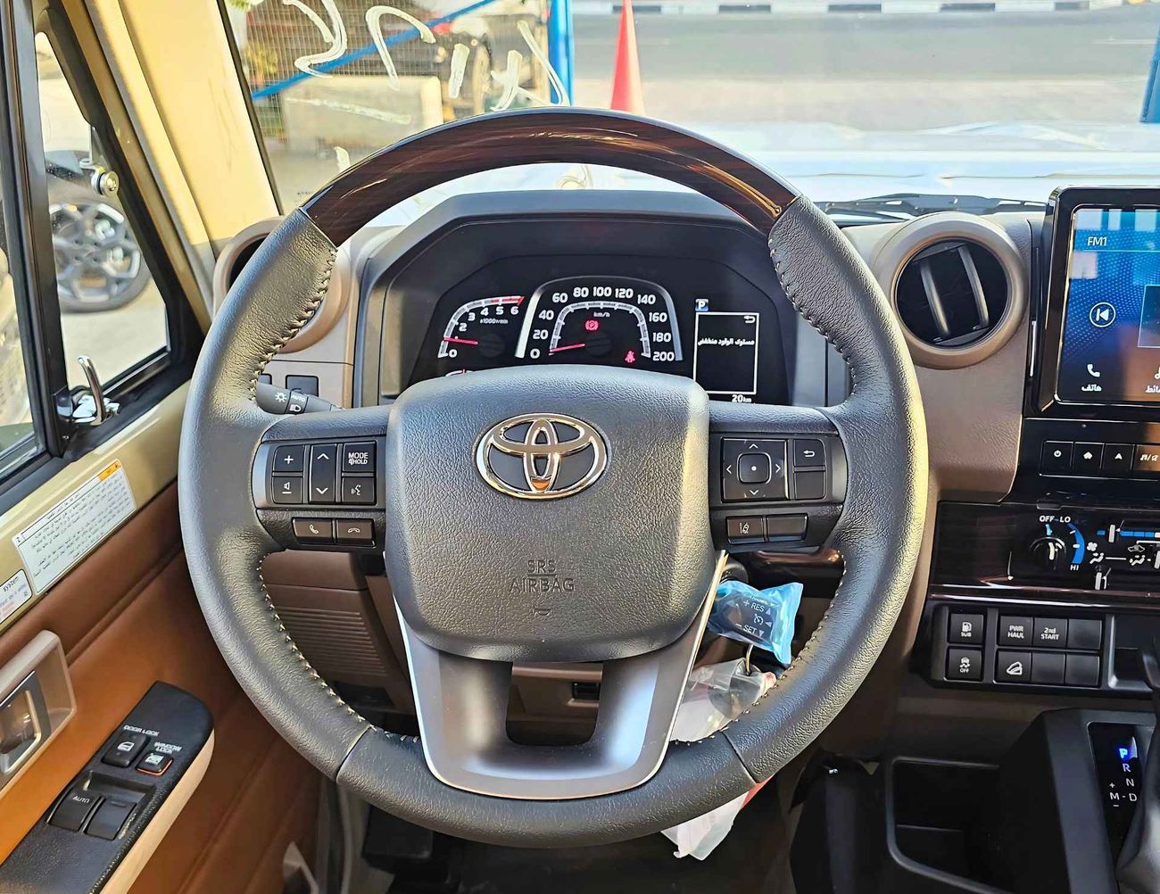 Toyota Land Cruiser Pick Up / LC79 2.8L DIESEL / A/T / SINGLE CABIN / FULL OPTION (CODE # 69090)