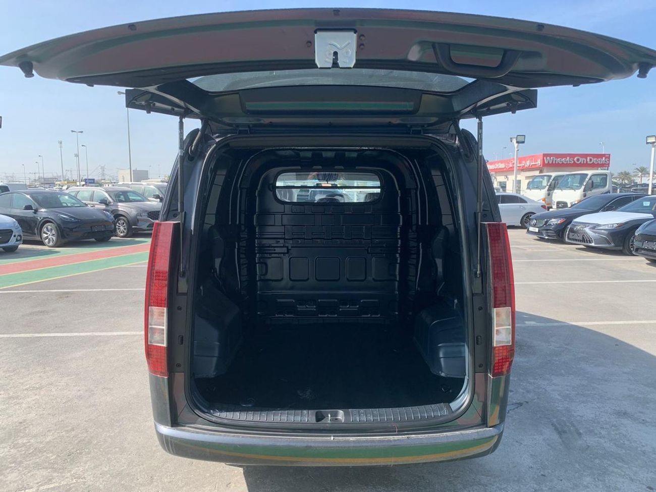 Hyundai Staria Diesel Manual Gear