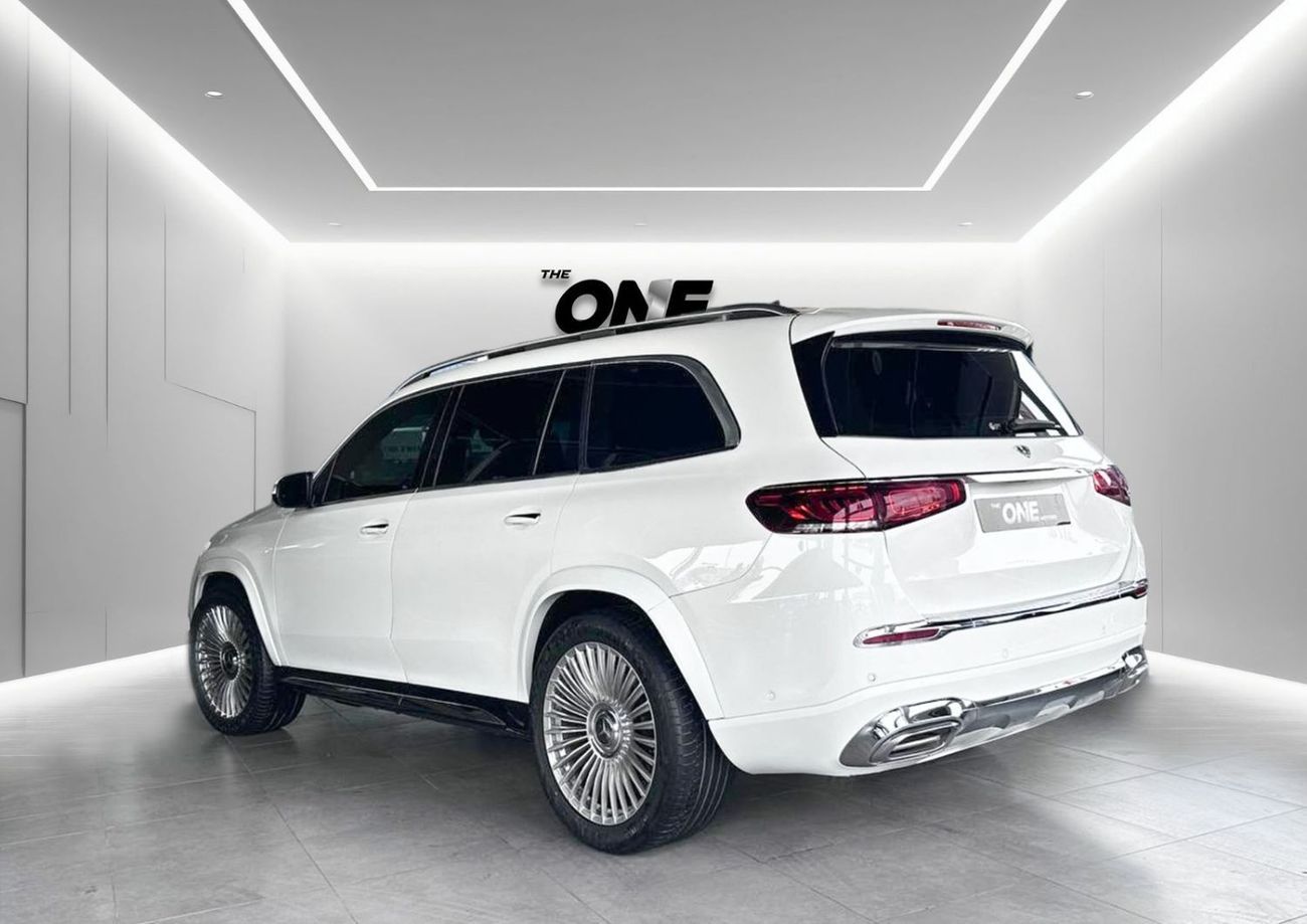 مرسيدس بنز GLS 580 Premium 4.0L (481 HP)