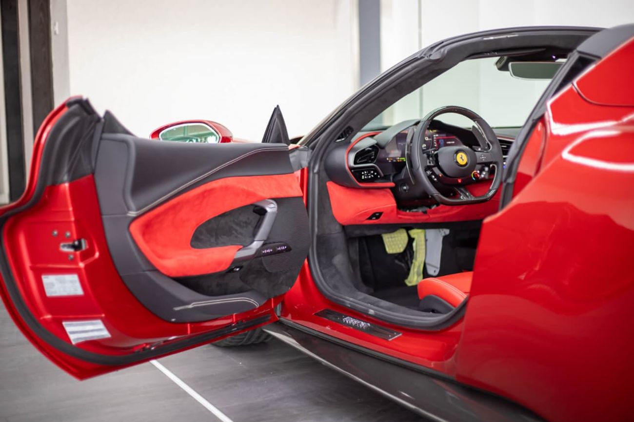 فيراري 296 GTS FERRARI 296 GTS | 2025 | Full Carbon Fiber