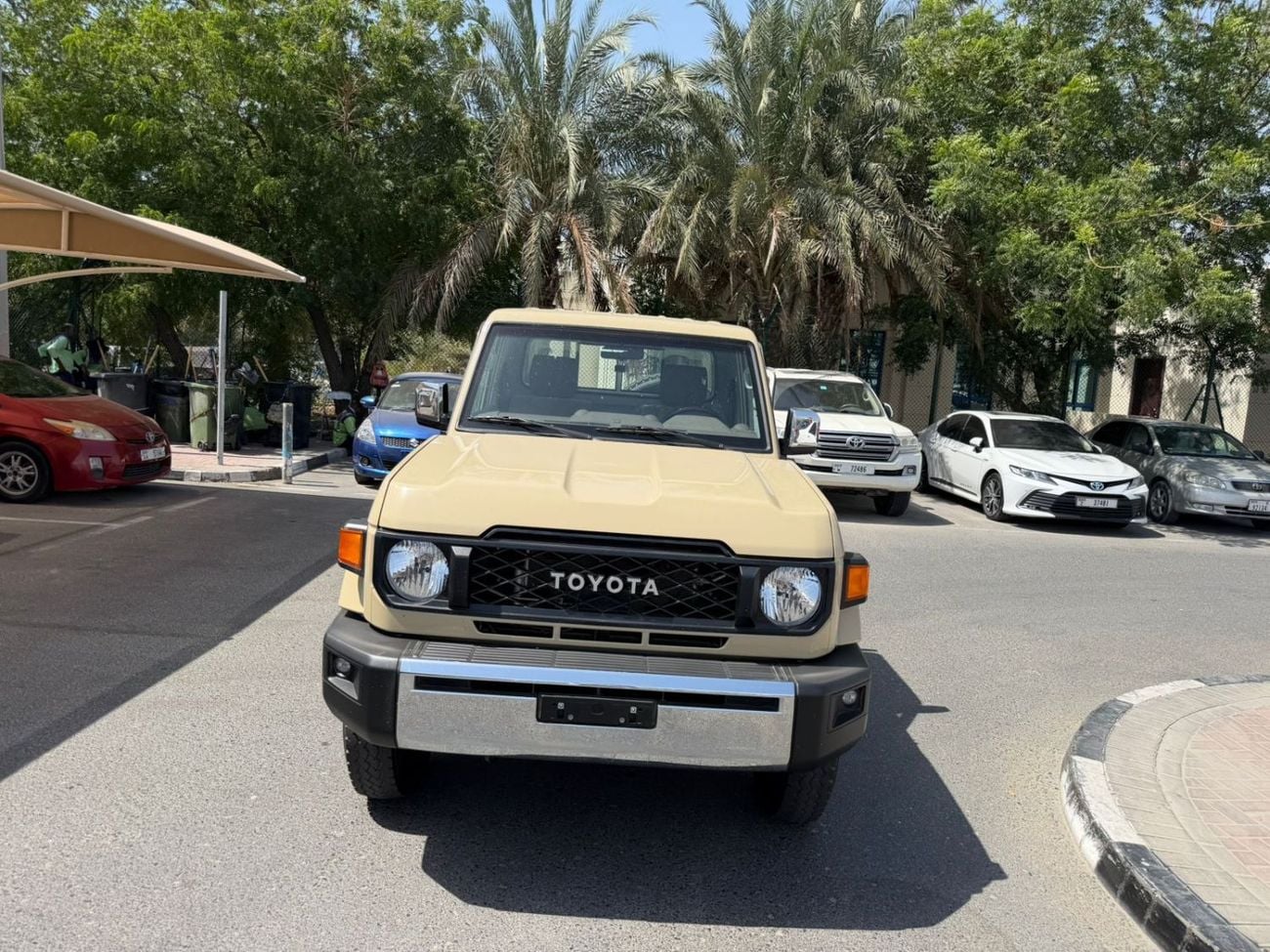 Toyota Land Cruiser Pick Up Toyota Land Cruiser LC79 SC 4.0 AT 2026 basic Omani