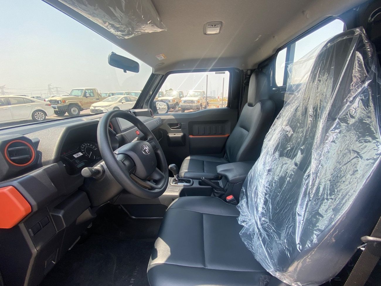 تويوتا تاماراو S/cab P/up 4x2 2.4L Diesel - A/T - 25YM