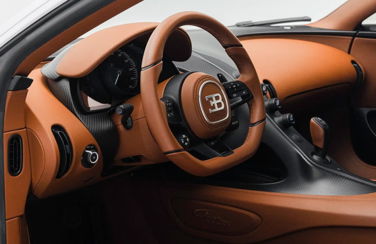 بوغاتي شيرون 8.0L W16 Quad-Turbocharged Engine