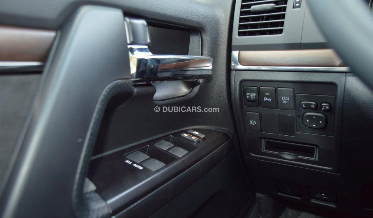Toyota Land Cruiser Platinum Edition V8