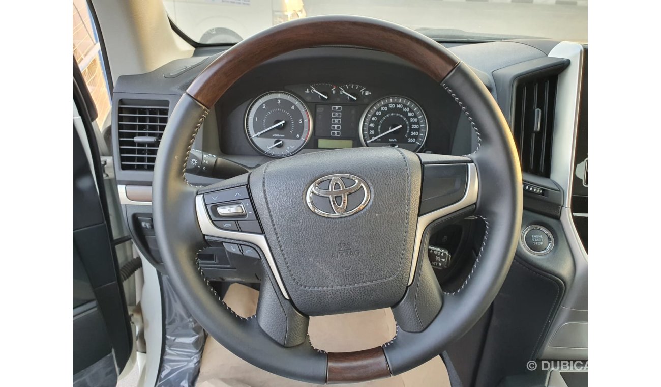 Toyota Land Cruiser 4.5L Diesel, 18" Tyres, LED Headlights, Front & Rear A/C, Fabric Seats,  (CODE # GXRW2021)