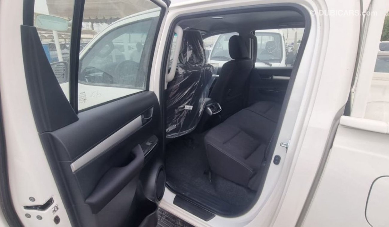 Toyota Hilux 2.4  deseil manual gear D/C  4X4  DOUBLE AC  2023  MODEL