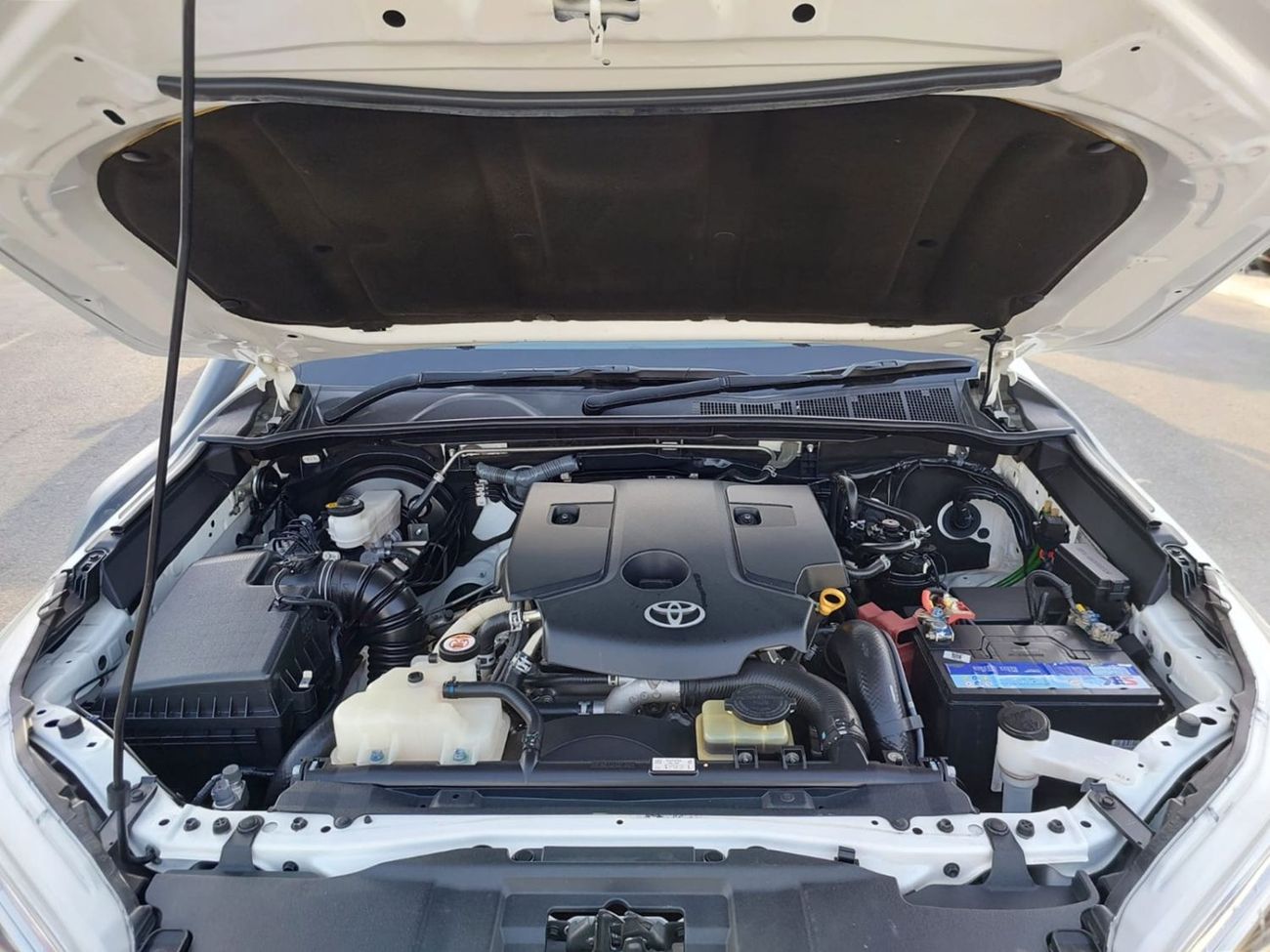 Toyota Hilux TOYOTA HILUX PICK UP RHD 2019 MODEL 2.8 L DIESEL AUTOMATIC(PM21706)