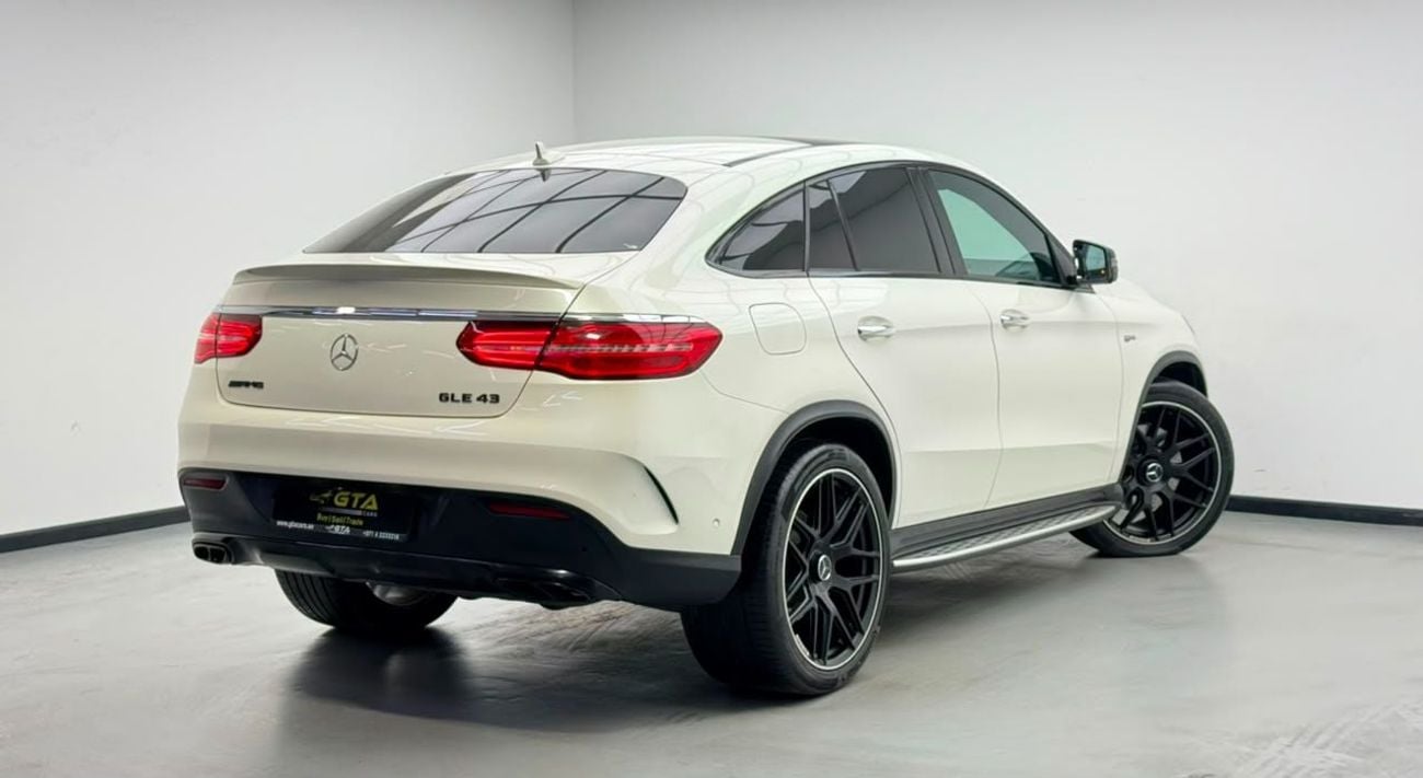 مرسيدس بنز GLE 43 AMG STD 2017 Mercedes Benz GLE43 AMG 4MATIC Coupe, Carbon Fiber Interior, Fully Loaded, Excellent Condition