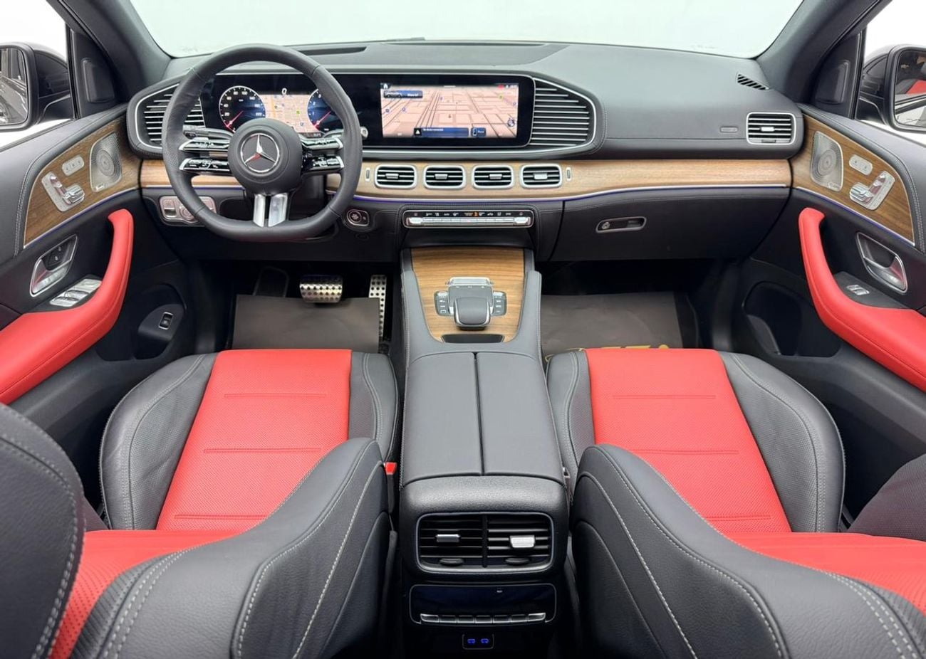 مرسيدس بنز GLE 450 AMG 2025 Mercedes Benz GLE 450 Coupe 4MATIC, 2030 Mercedes Warranty, Low Km, Excellent Condition, GCC