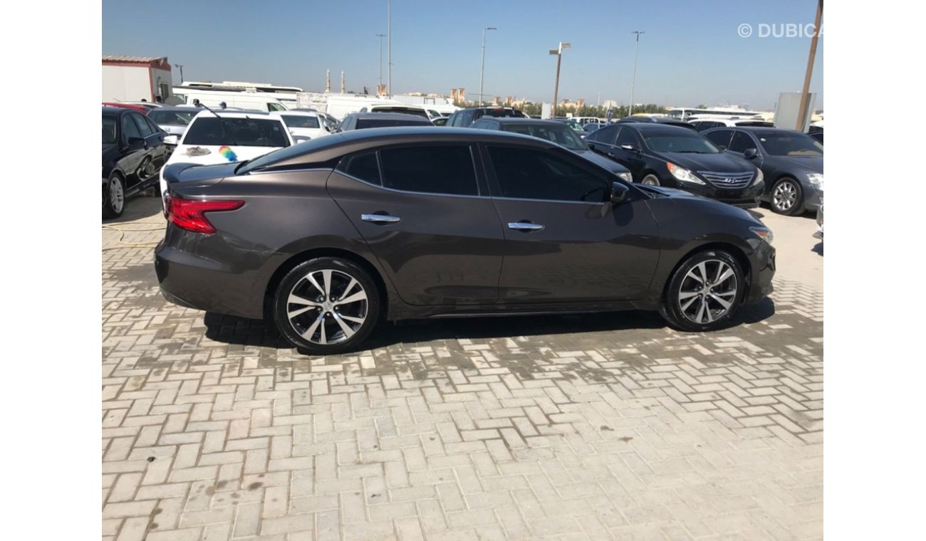 Nissan Maxima نيسان ماكسيما2016 بحالة الوكالة خليجي رقم2