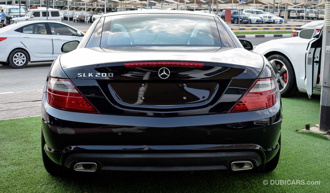 مرسيدس بنز SLK 200