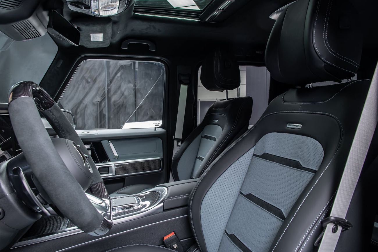 BRABUS 700 - Mercedes-AMG G 63 A22 / 2025 / Carbon trim / BRABUS Widestar Carbon Parts Package I and II