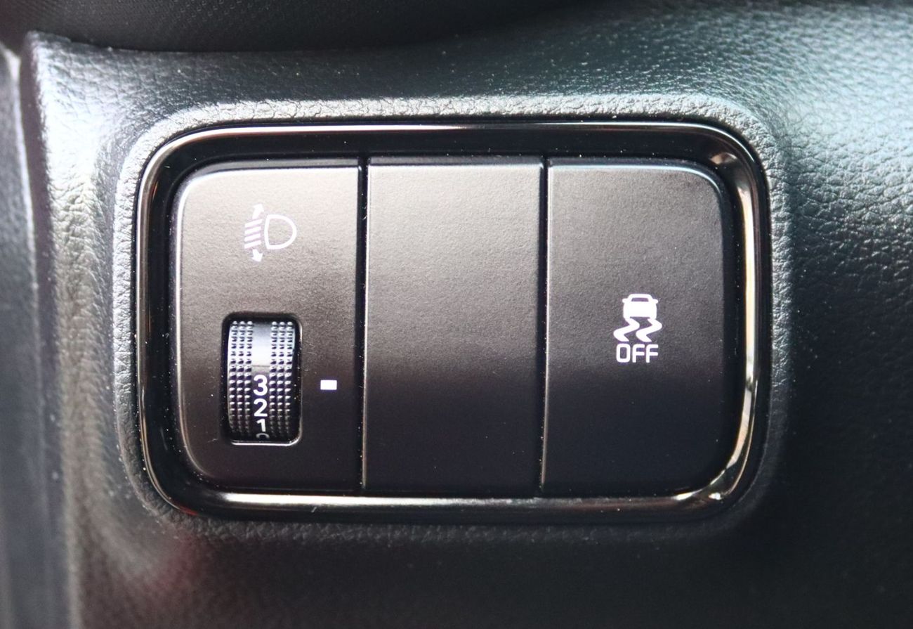 Kia Sonet LX2 1.5L Kia Sonet 2023 GCC in excellent condition, 71,000 km, 1500 cc engine, price 48,000 dirhams