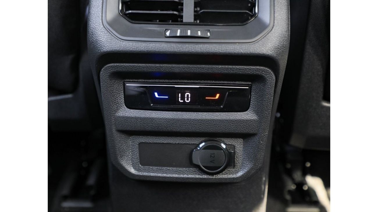 Volkswagen Tiguan Life 1.4 /GCC with 3years warranty. For Local Registration +5%