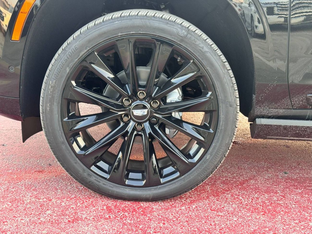 Cadillac Escalade Sport Platinum 6.2L AWD ESV