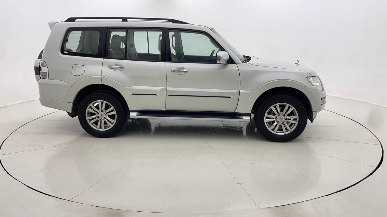 ميتسوبيشي باجيرو GLS HIGHLINE 3.8 | بدون دفعة مقدمة | اختبار القيادة في المنزل