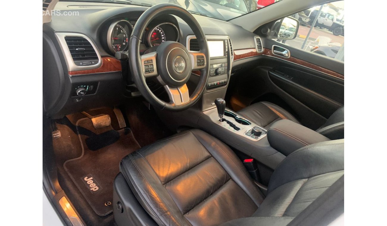 جيب جراند شيروكي Jeep Grand Cherokee_Gcc_2013_Excellent_Condition _Full option