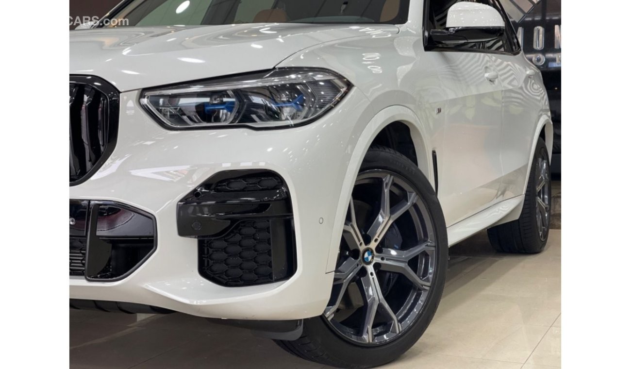 BMW X5M BMW X5 40i XDrive M package 2022 under warranty and service contract from agency