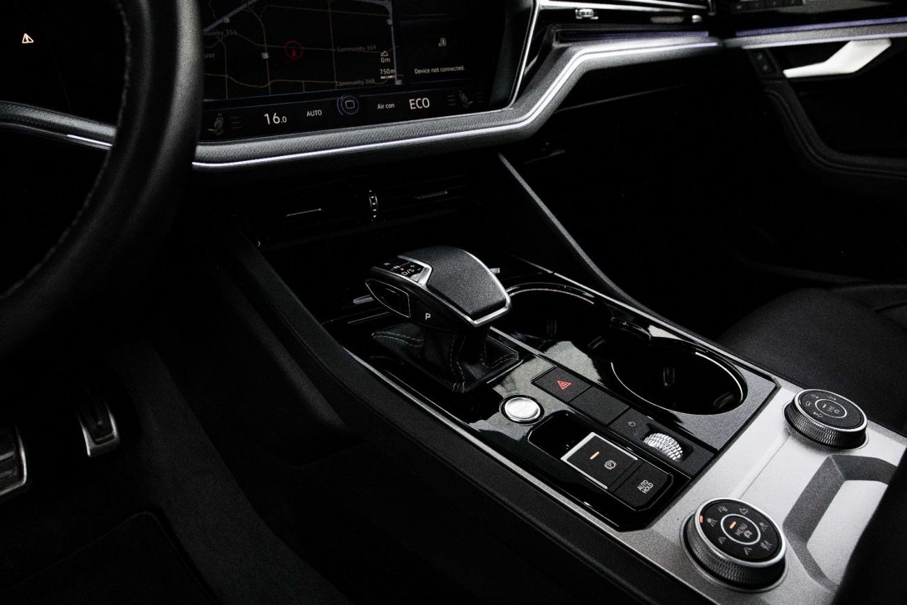 فولكس واجن طوارق R-لاين | 3,329 P.M  | 0% Downpayment | Under Warranty!