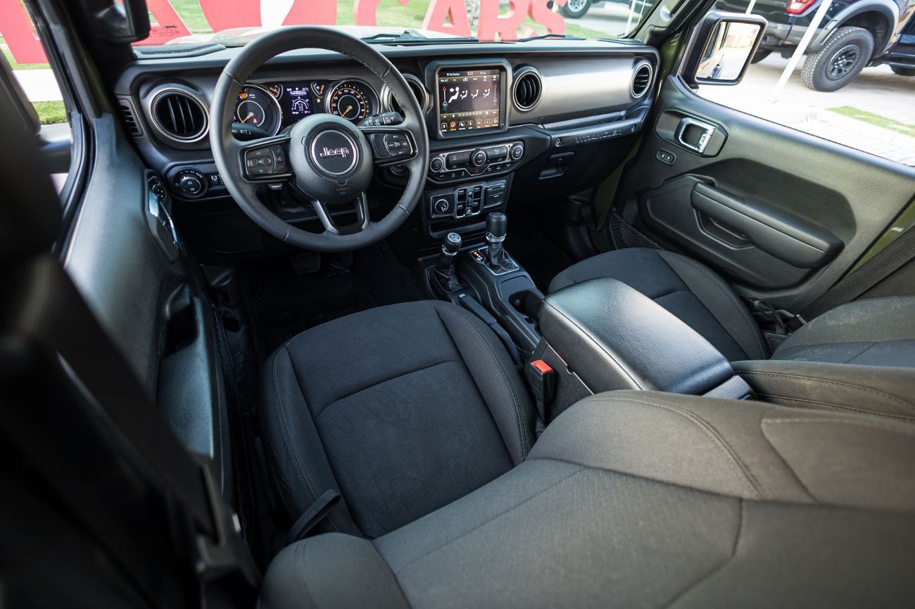 جيب رانجلر Unlimited Sport 3.6L A/T