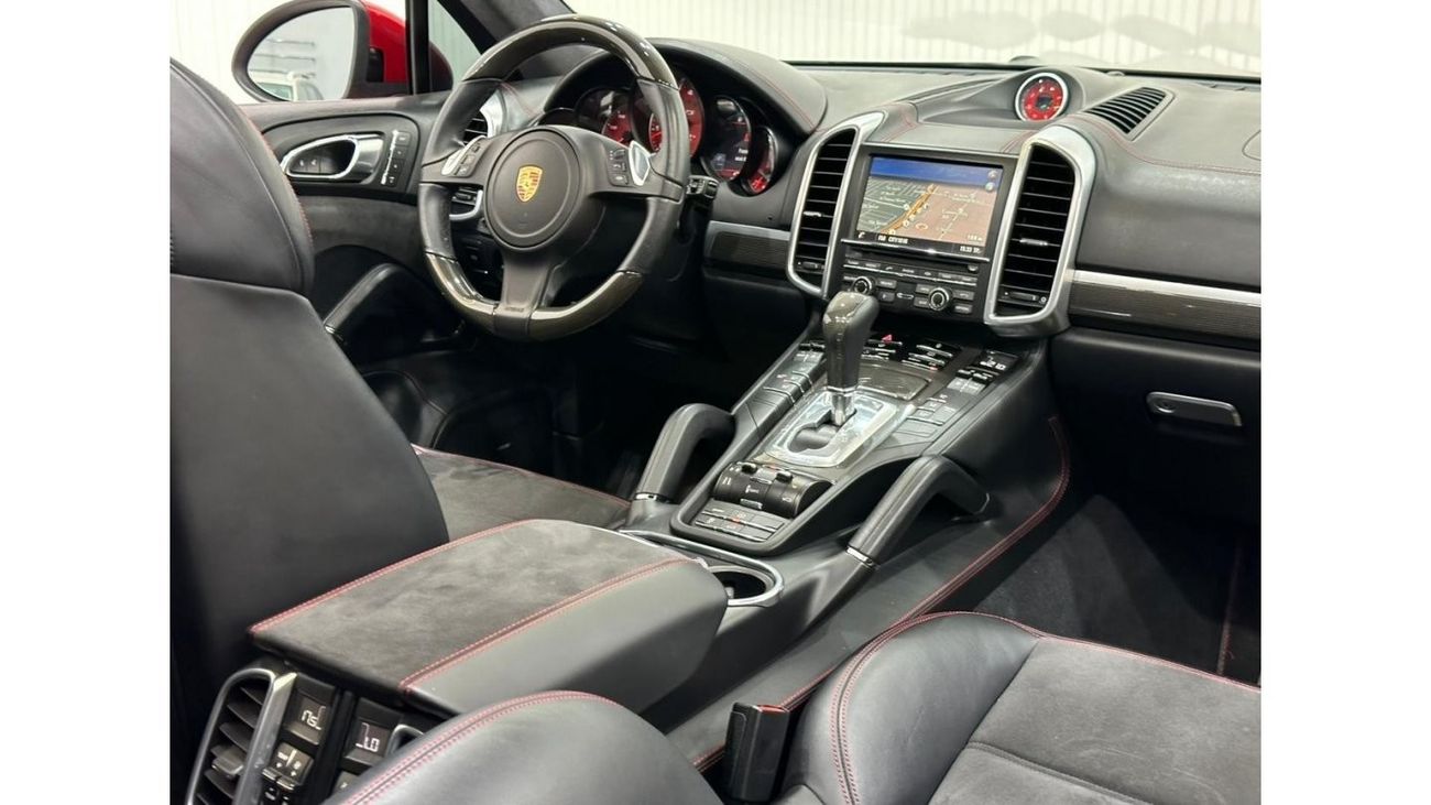 بورش كايان 2013 Porsche Cayenne GTS, Service History, Excellent Condition, GCC