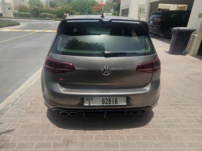 Volkswagen Golf R