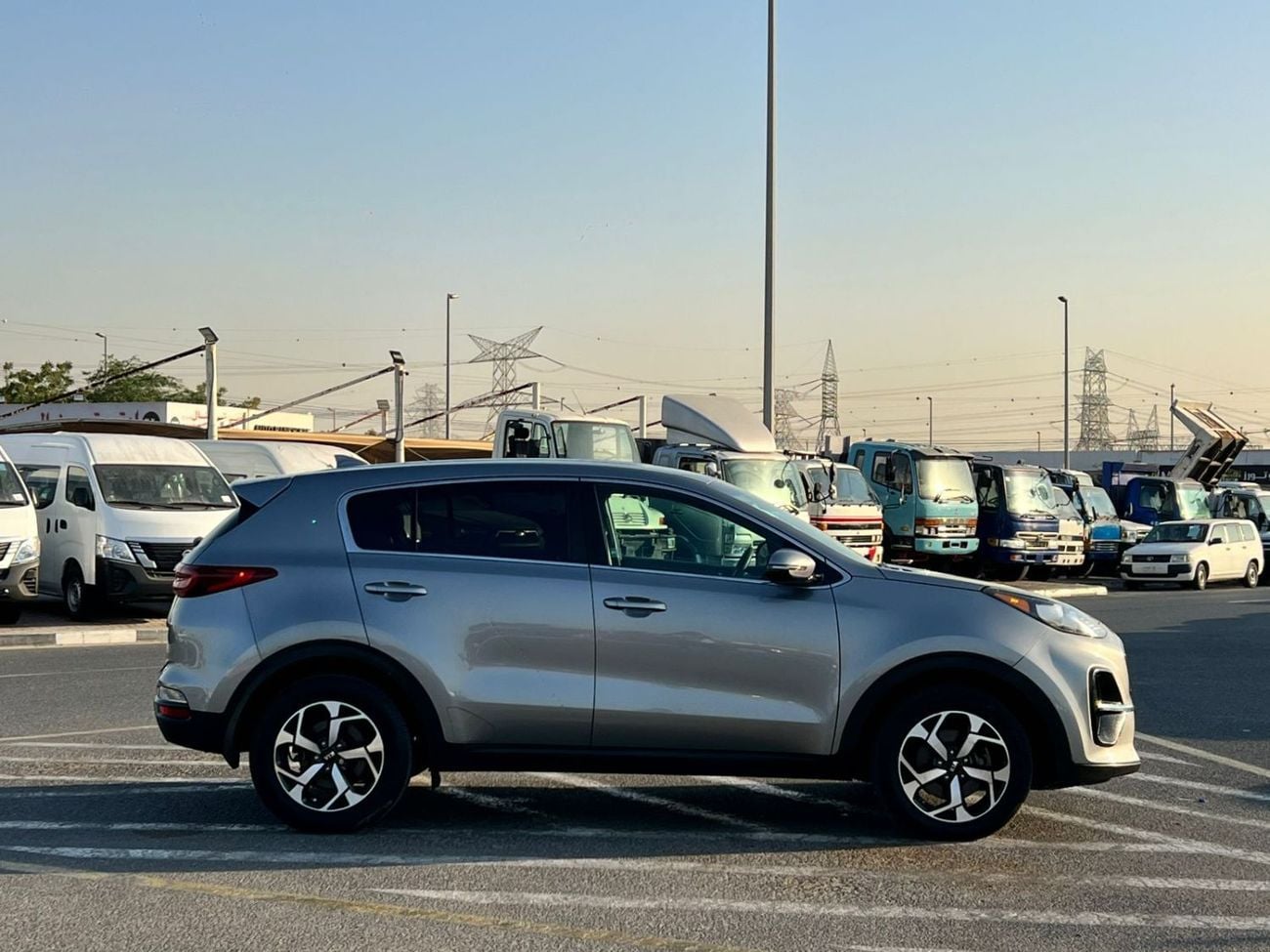 Kia Sportage LX 2020 Kia Spotage Mid-Option - 2.4L V4 - Rear Camera - Electric Seat